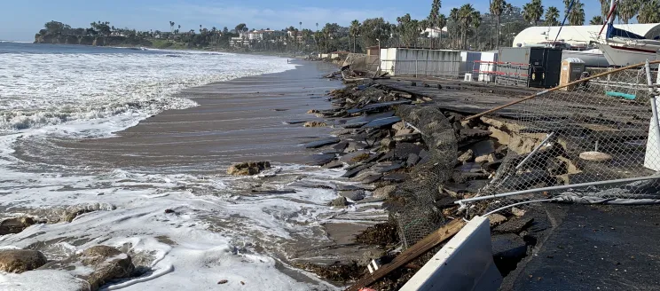 Partial collapse of Harbor Boat Yard due to beach erosion in January 2023